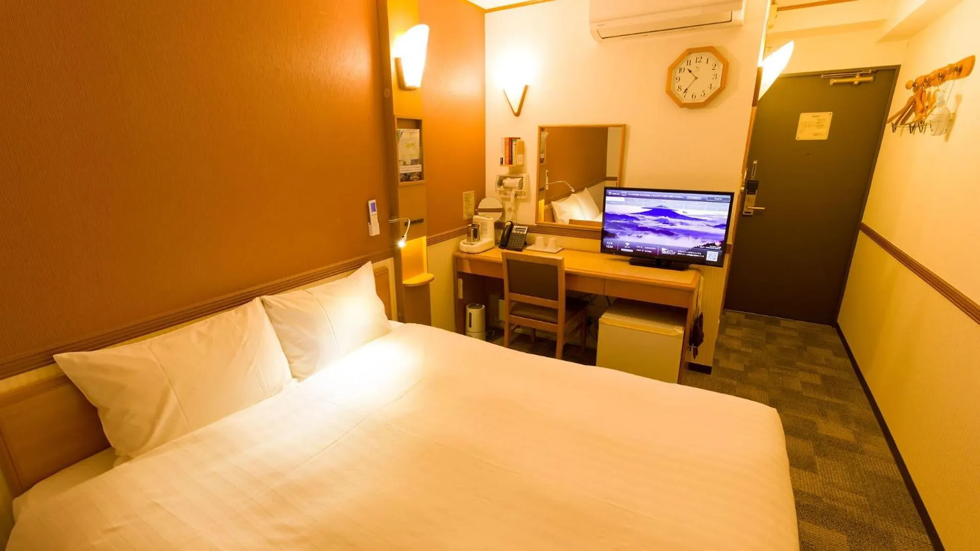 Toyoko Inn Kitakyushu Airport 3*,  Japan